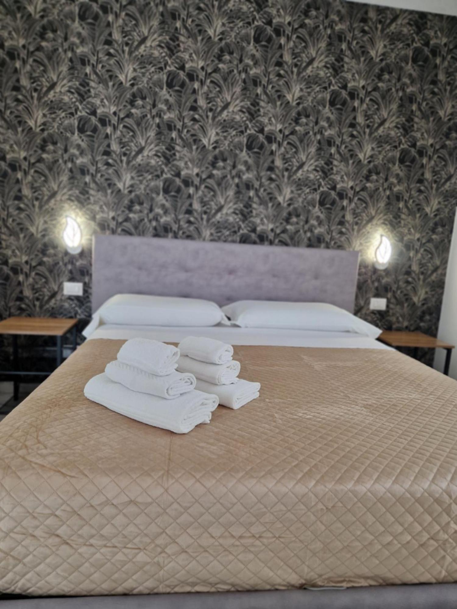 Hotel Eden à Lamezia Terme Extérieur photo